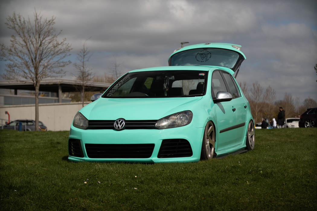 Tucked At The Motor Museum 2023 Showcar event And I quote; "AN INSANE VENUE WITH A SELECTION OF UK & EUROPES BEST CAR BUILDS, A MIXTURE OF STANCE SHOW CARS, CLASSIC CARS, TRACK CARS, SUPERCARS AND EVERYTHING IN BETWEEN"